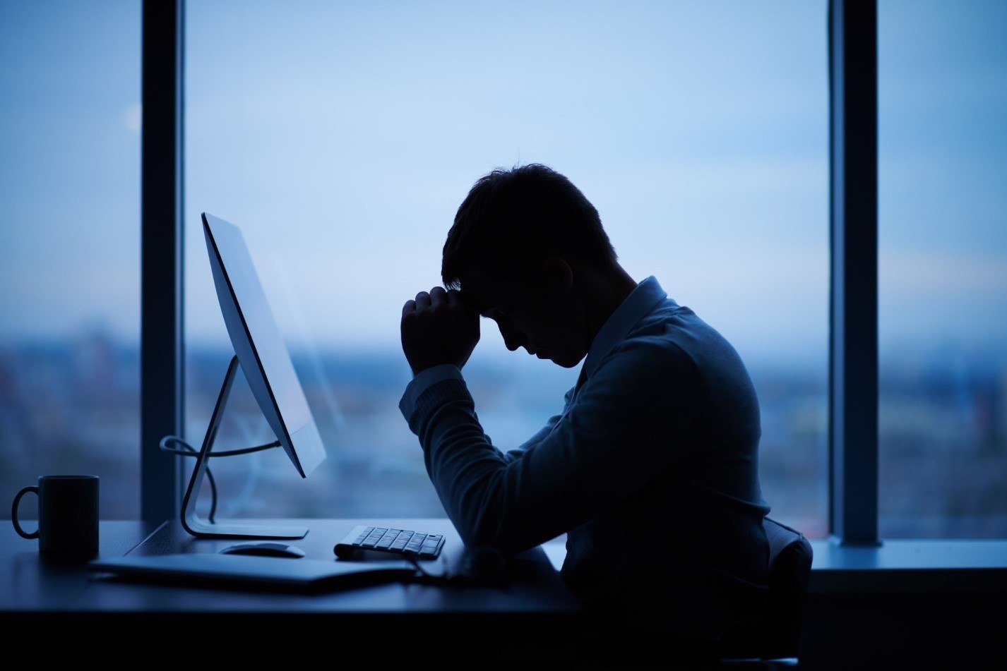 دراسة تحذر من اكتئاب الموظفين!