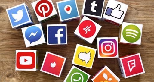 هل نحتاج لقوانين لشبكات التواصل الاجتماعي؟